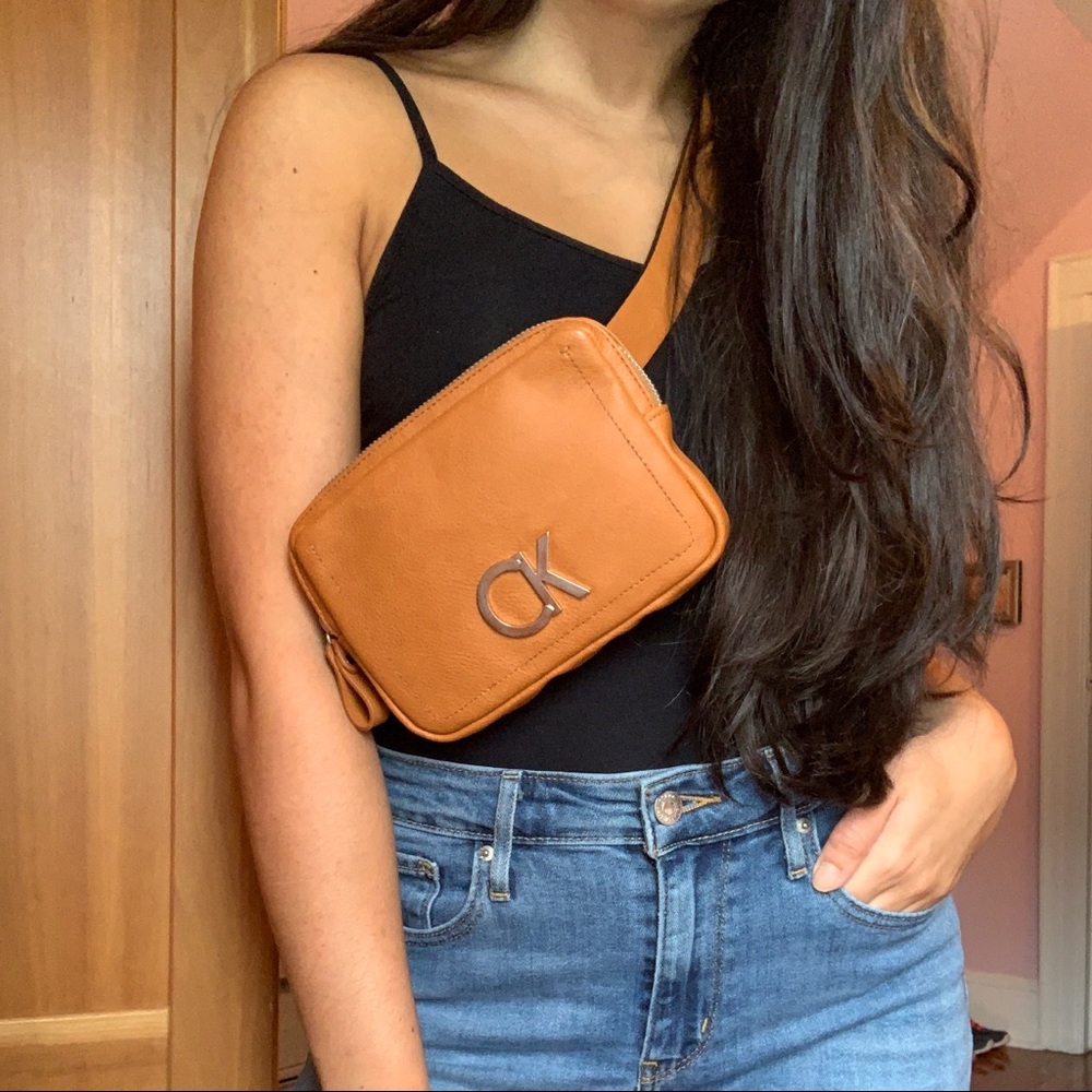 LIKE NEW! Calvin Klein Belt Bag